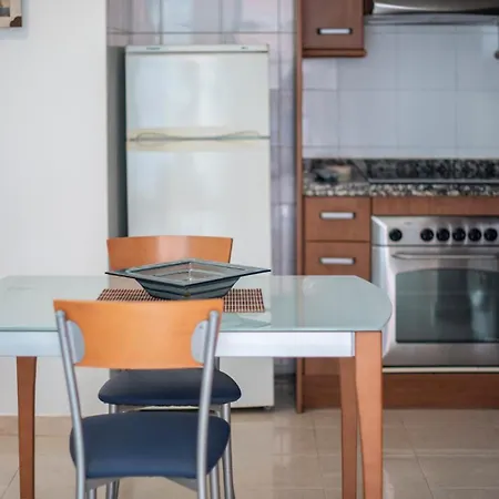 Tarracohomes- Th140 Con Aire Acondicionado En El Centro De *