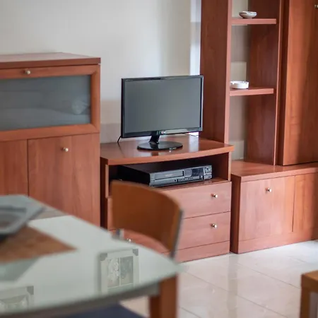 Tarracohomes- Th140 Con Aire Acondicionado En El Centro De